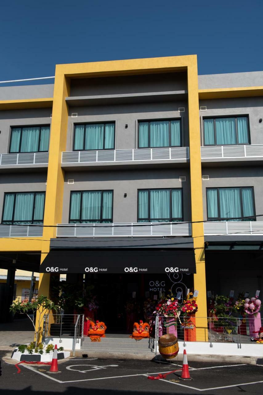 O&G Hotel Parit Buntar Exteriör bild